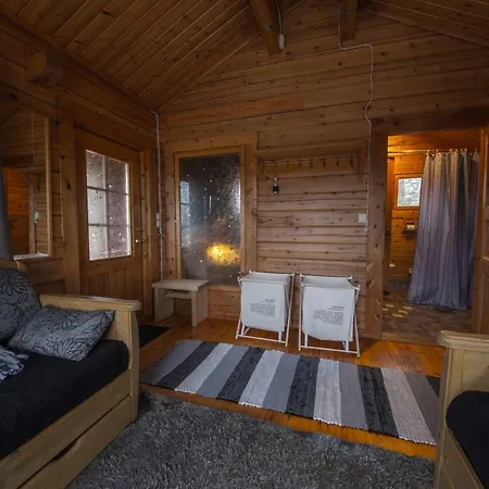 Aurora Panoramic Cabin Apartman Jokela